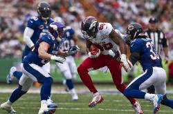 开云网页版-2026世界杯G组关键战，久保建英魔笛穿云，乌拉圭补时绝杀智利